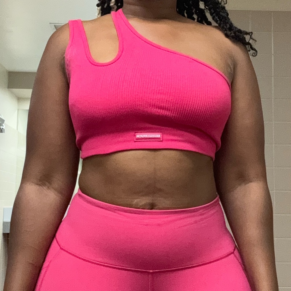 Fashion Nova hot pink Novasports bra /top size Large